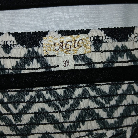 Magic Hi-Low Halter Dress Ruffled Stretchy Smocked Zigzag White/Black Women’s 3X - Picture 3 of 5